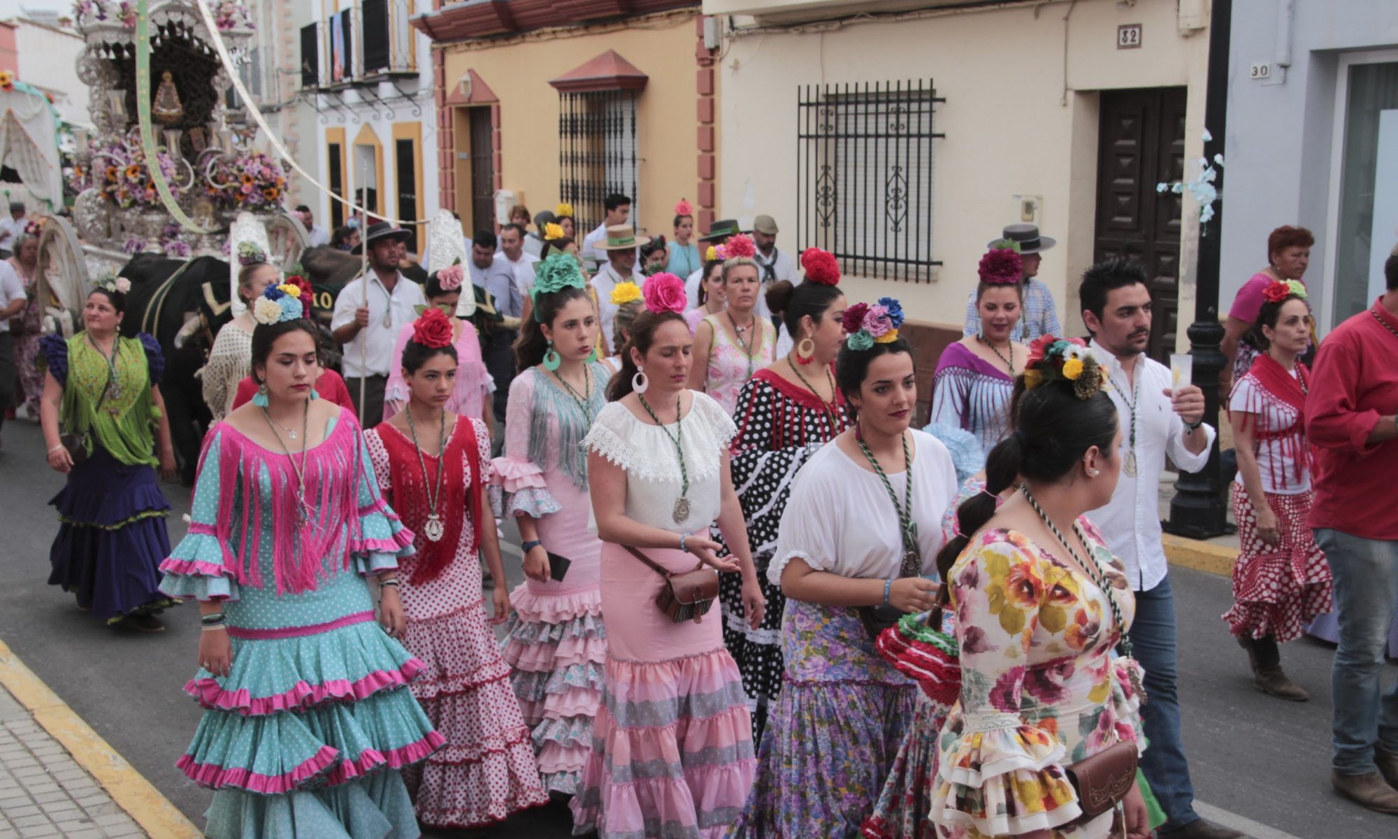 Carreta por Umbrete en el camino de ida